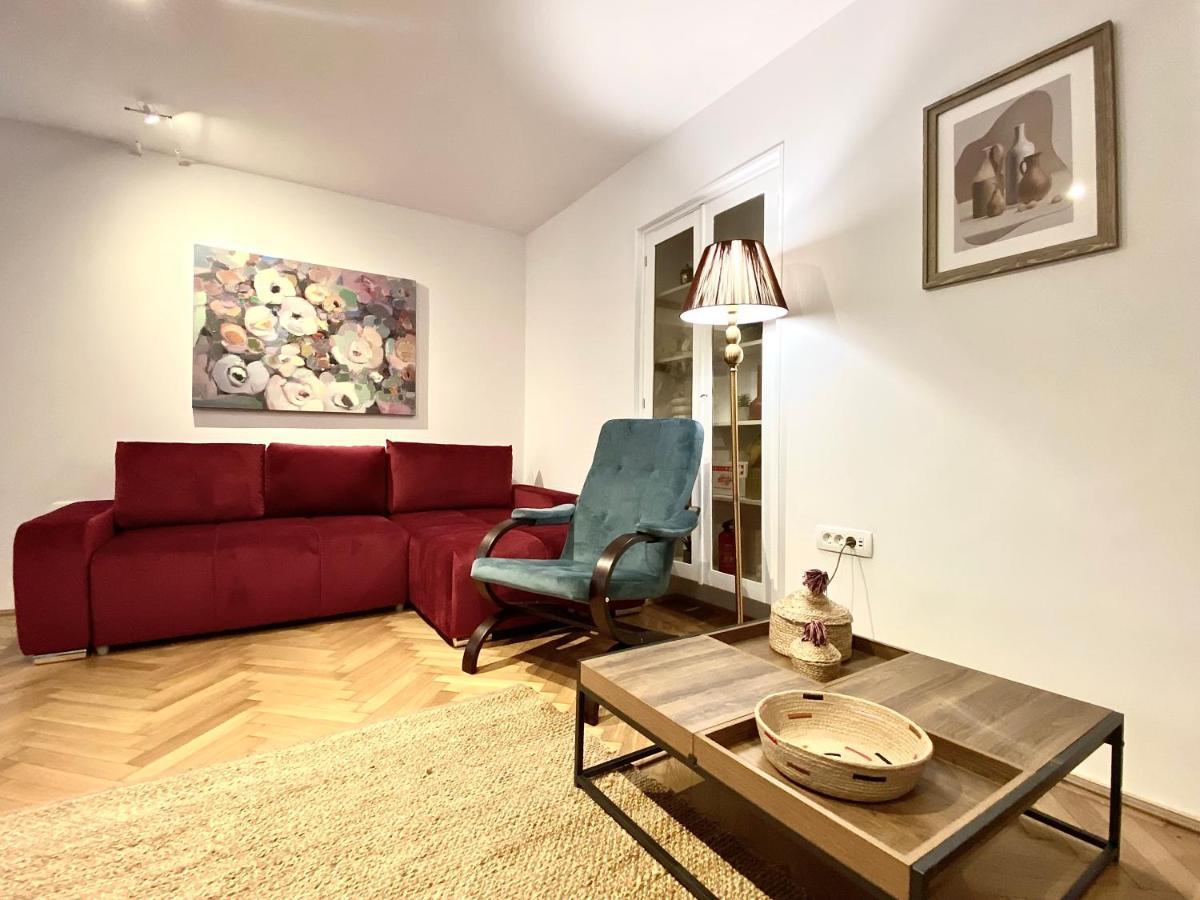 בראשוב Republique Residence מראה חיצוני תמונה